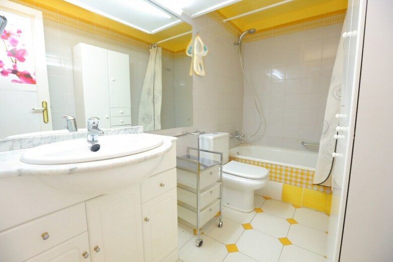 Apartamento Comodo Para 4 Personas En Cambrils