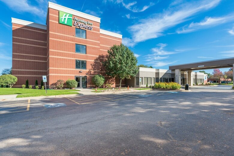 Hotel Holiday Inn Express Naperville