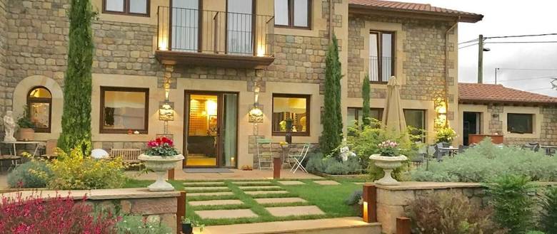 Hotel La Fuentona de Santillana