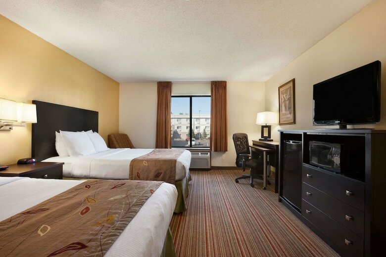 Hotel Ramada By Wyndham Wisconsin Dells