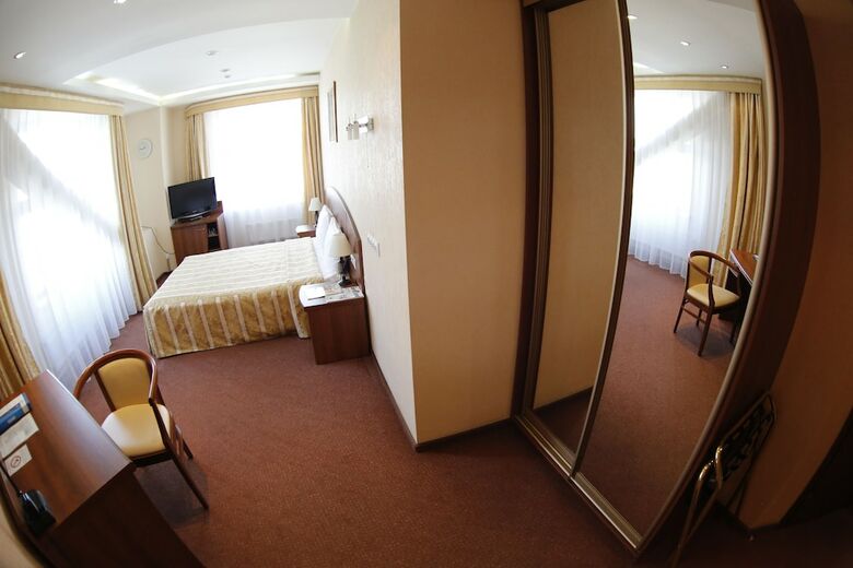 Nikol Business Hotel