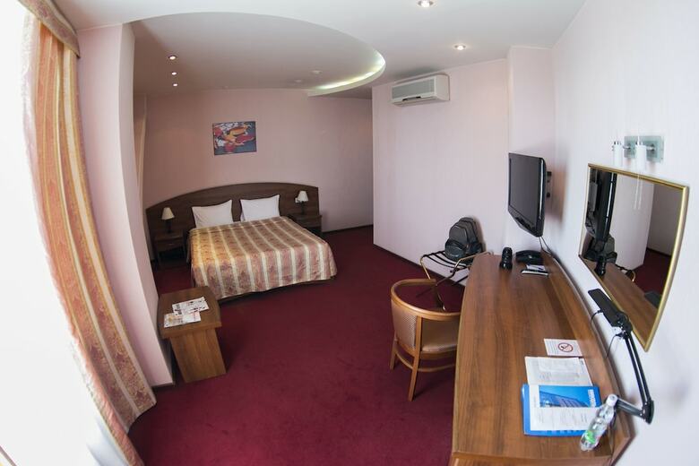 Nikol Business Hotel