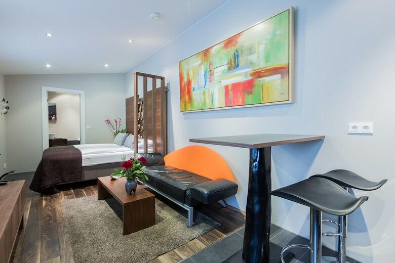 Hotel Smaragata Rooms