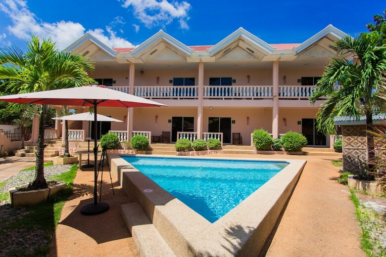 Conrada's Place Hotel And Resort