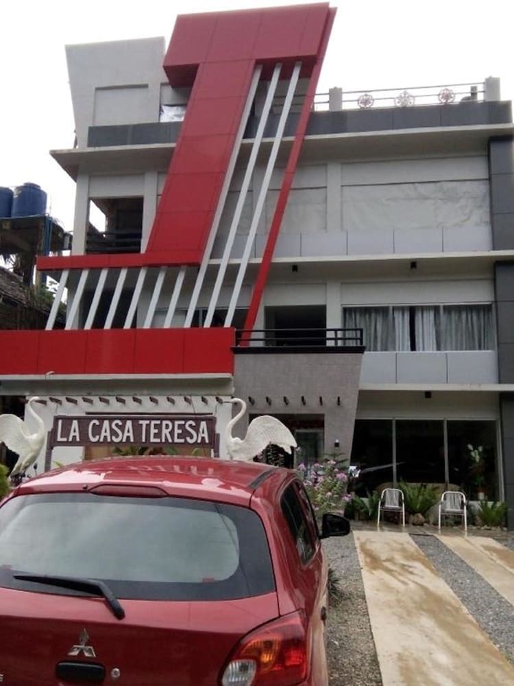 Hotel La Casa Teresa Beach Resort