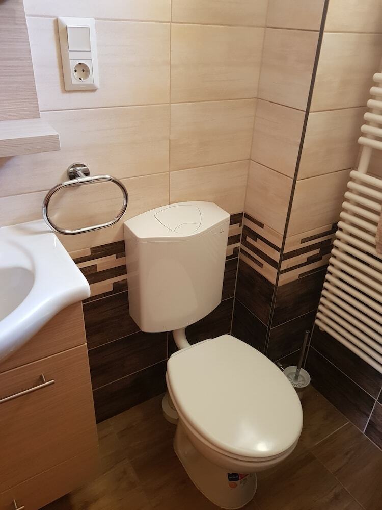 Aranyhal Apartmanh�z