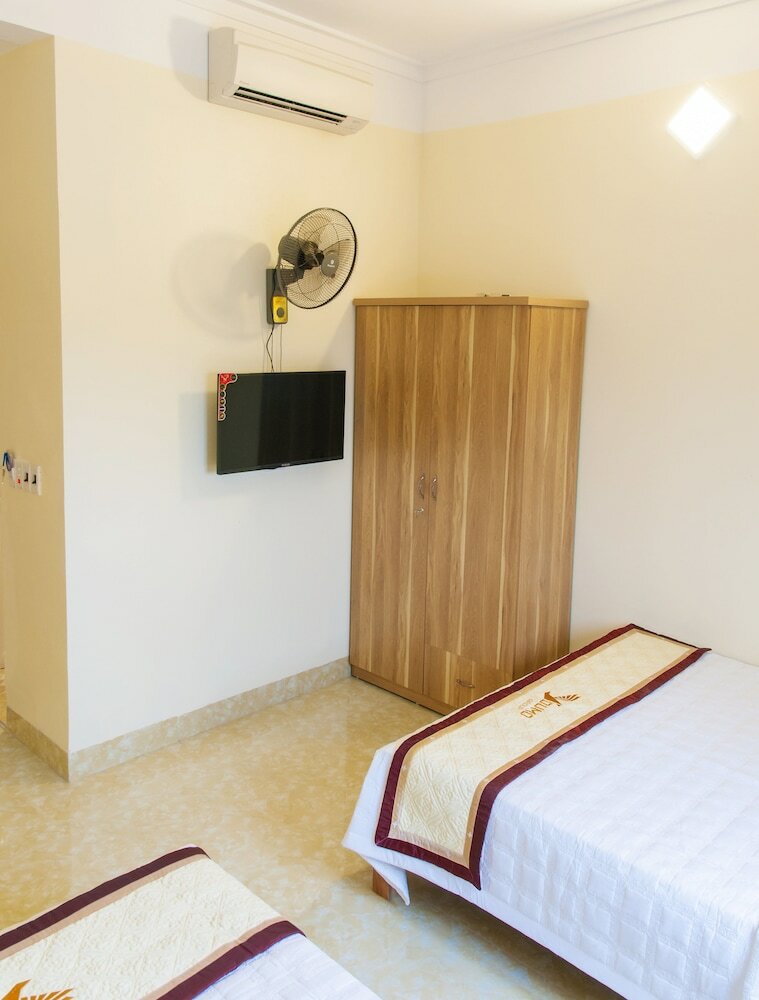 Hai Duong Hotel Co To