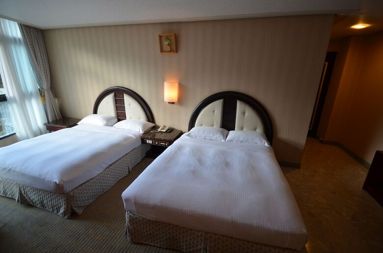 Honeymoon Hotel