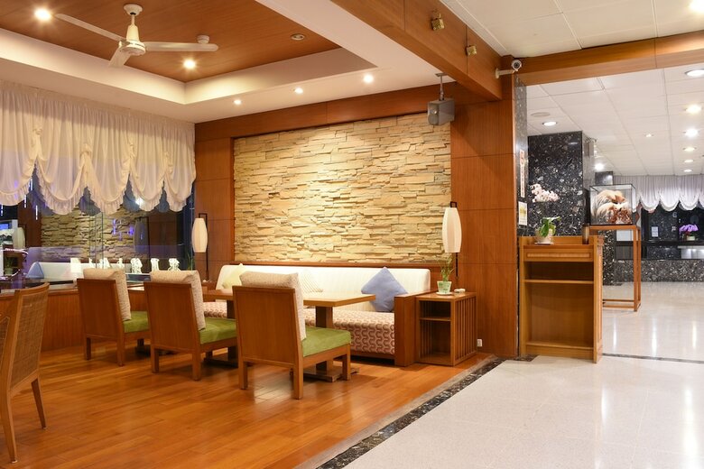 Honeymoon Hotel