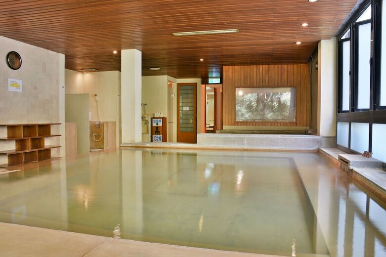 Honeymoon Hotel