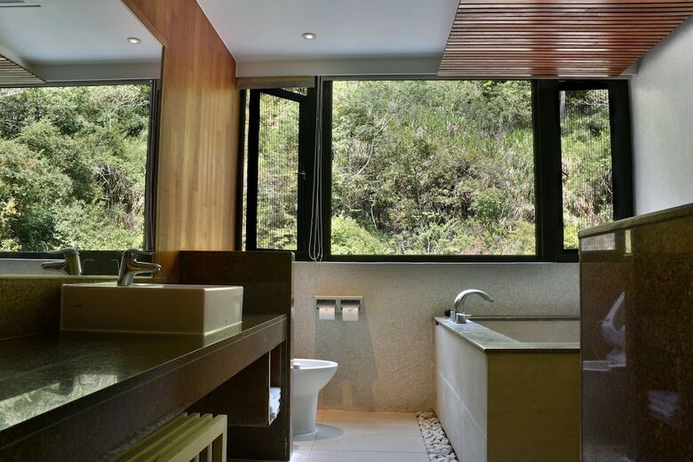 Honeymoon Hotel