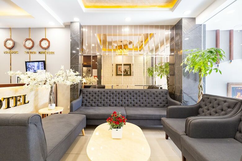 White Diamond Pn Hotel - The Art
