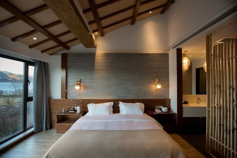 Lugu Lake Er San Hotel