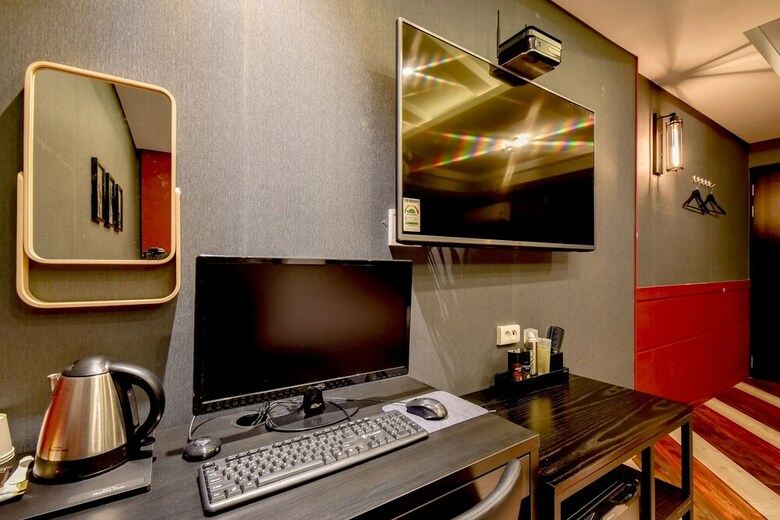 French Code Hotel