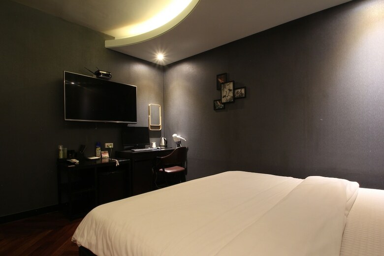 French Code Hotel