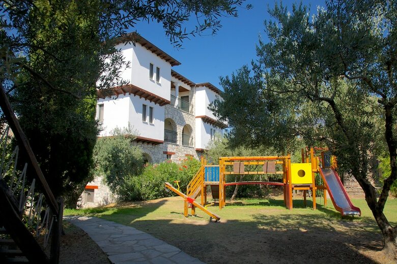 Hotel Geranion Village