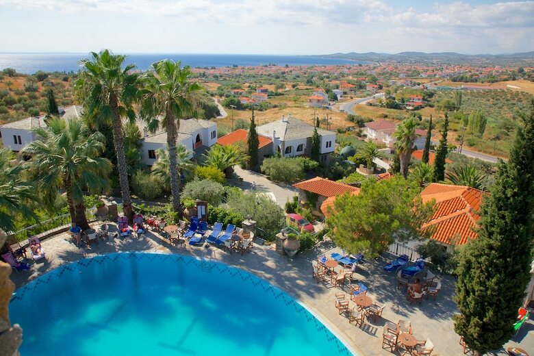 Hotel Geranion Village