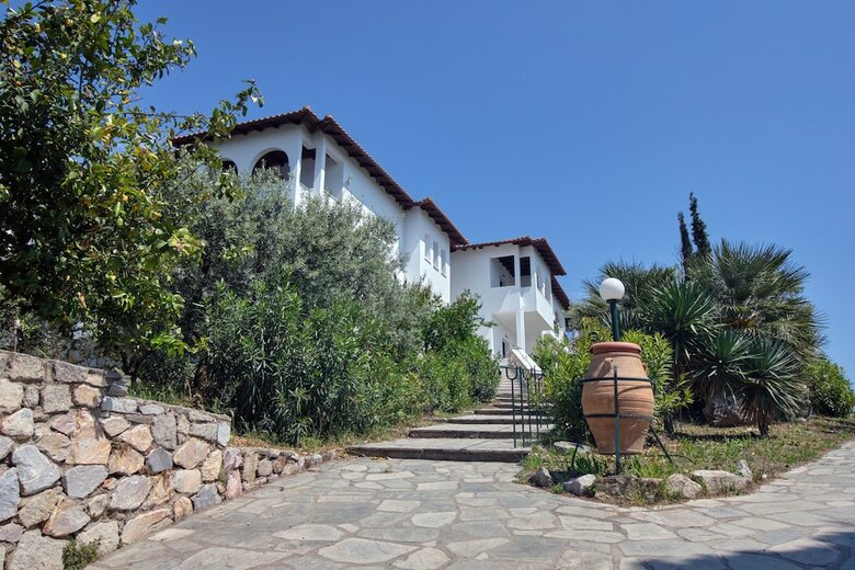 Hotel Geranion Village