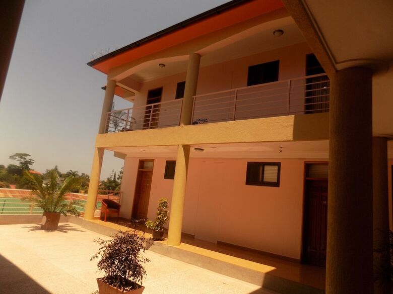 Hotel Entebbe Travelle'rs Inn