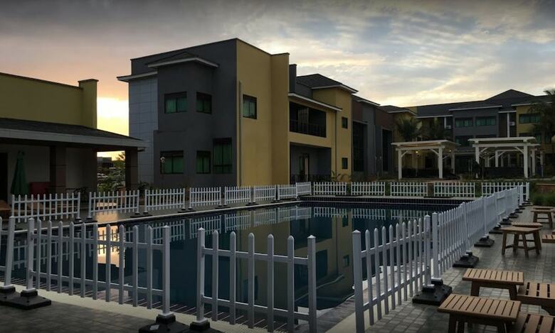 Courtyard International Hotel