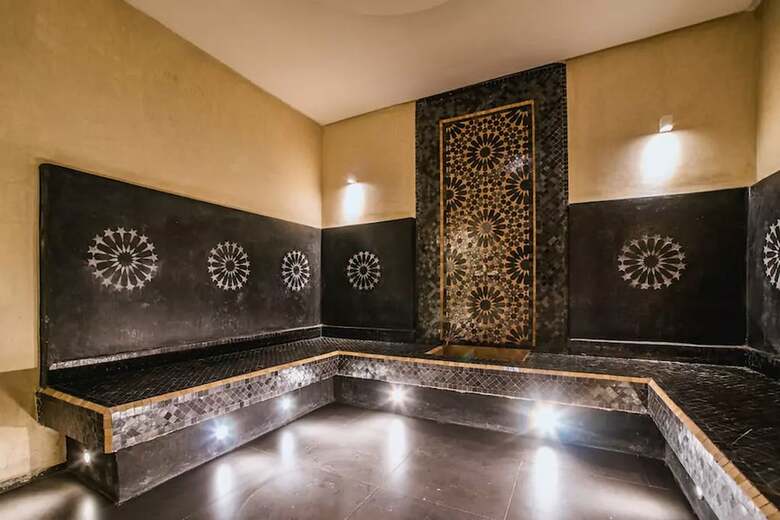 Hotel La Maison Rayhan