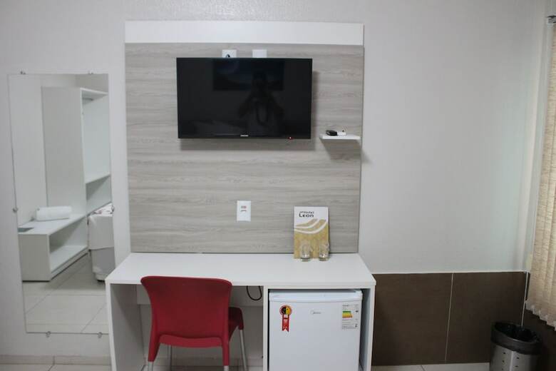 Hotel Leon