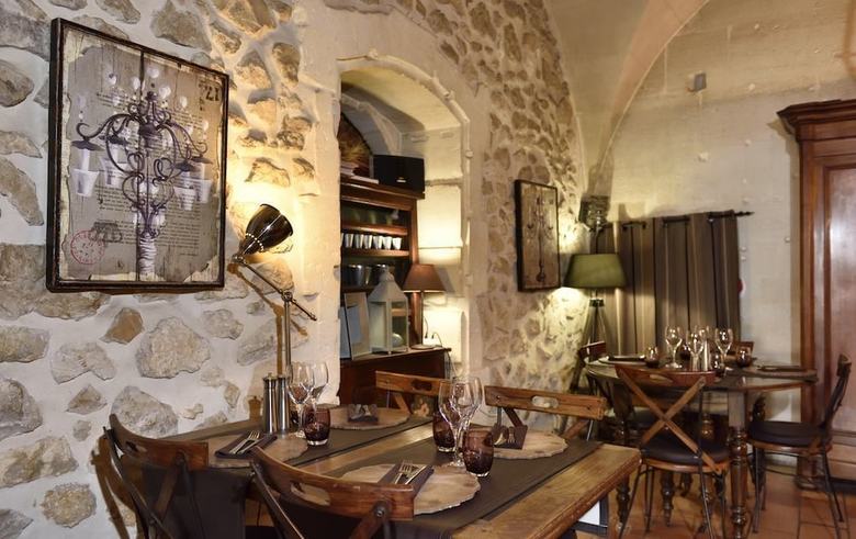 Hotel H�tel Restaurant L'oustaloun