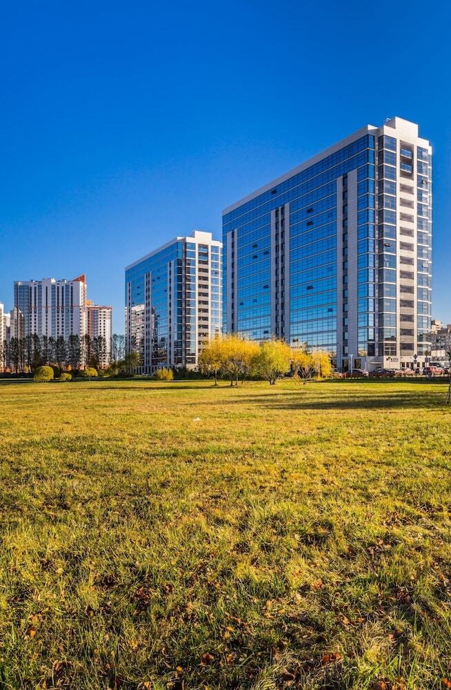 Panoramic Apartments S16