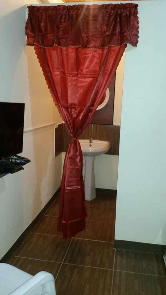 Hotel Studio 27 Inn
