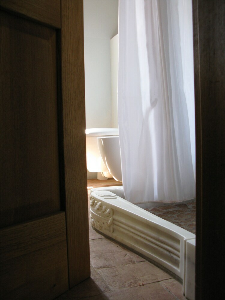 Almora Bed & Breakfast