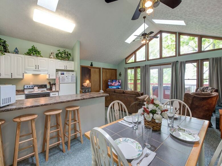 Cabana Above And Beyond 2 Bedroom With Hot Tub