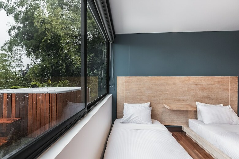 Cabana Luxe By The Charlee