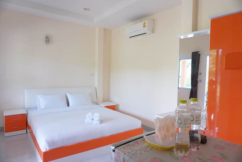 Hotel Aranya Resort