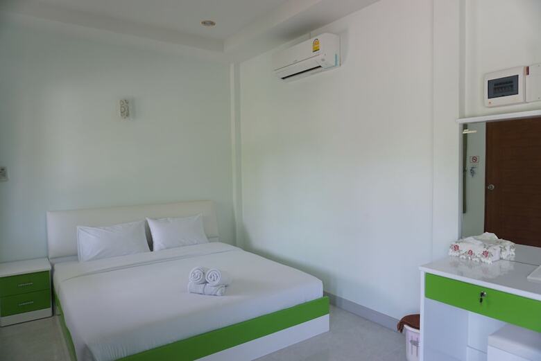 Hotel Aranya Resort