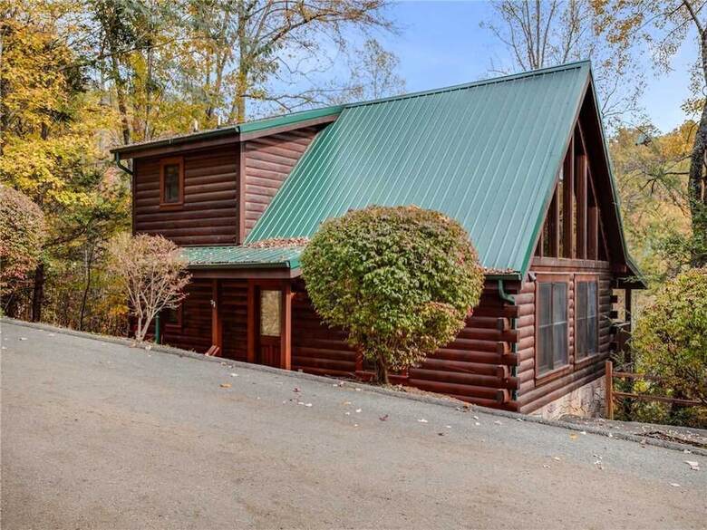 Cabana Mountain Elegance 2 Bedroom Home With Hot Tub