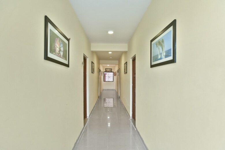 Hotel Aananda