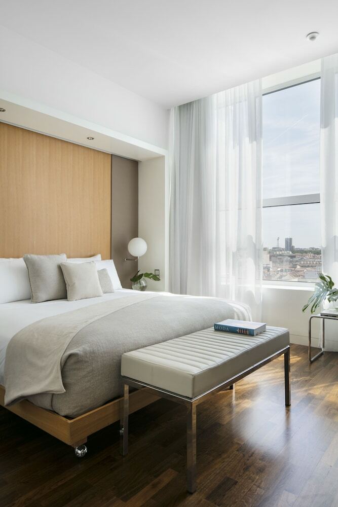 Hotel Me Madrid By Melia