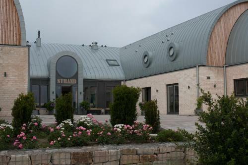 Hostal Hotel Strand Am K�nigshafen