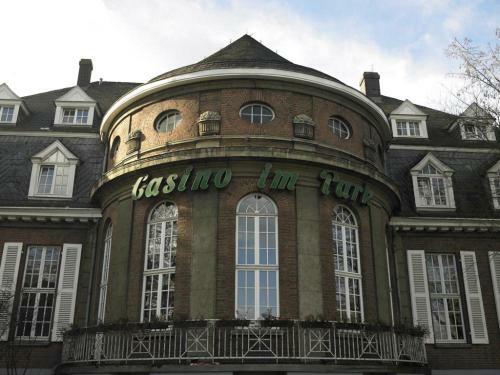 Hotel Casino Im Park