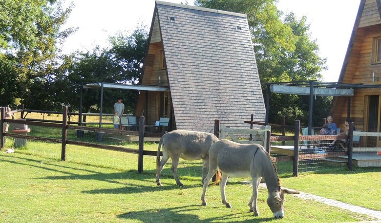 Lodges Les Pi�ris