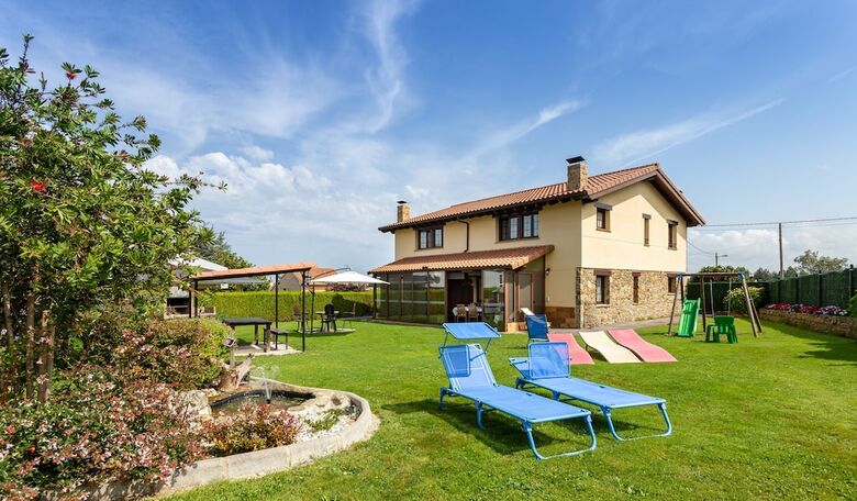 Apartamentos Rurales Villa de Sa�n