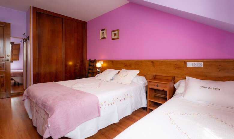 Apartamentos Rurales Villa de Sa�n