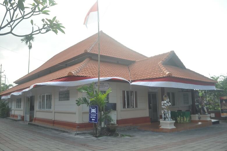 Dewi Sinta Hotel And Restaurant