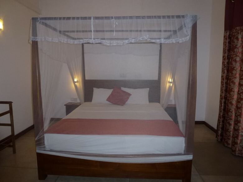 Hotel Weligama Ocean Breeze
