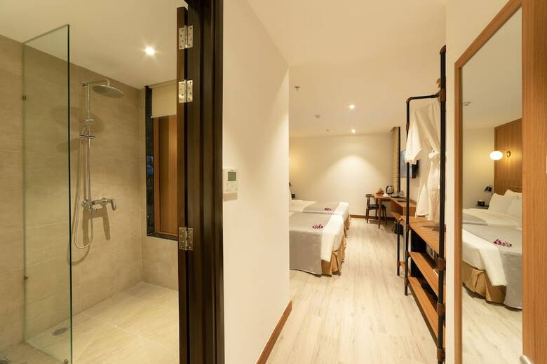 Majestic Premium Hotel