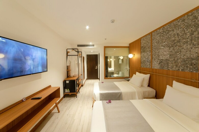 Majestic Premium Hotel
