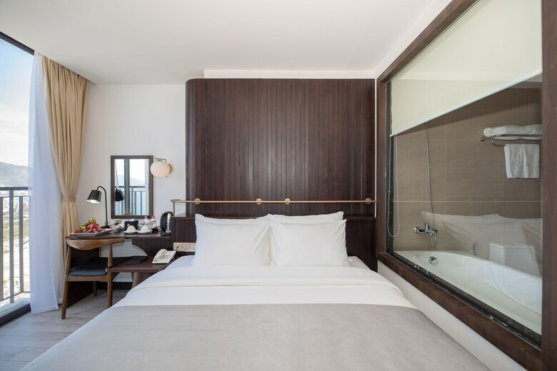 Majestic Premium Hotel
