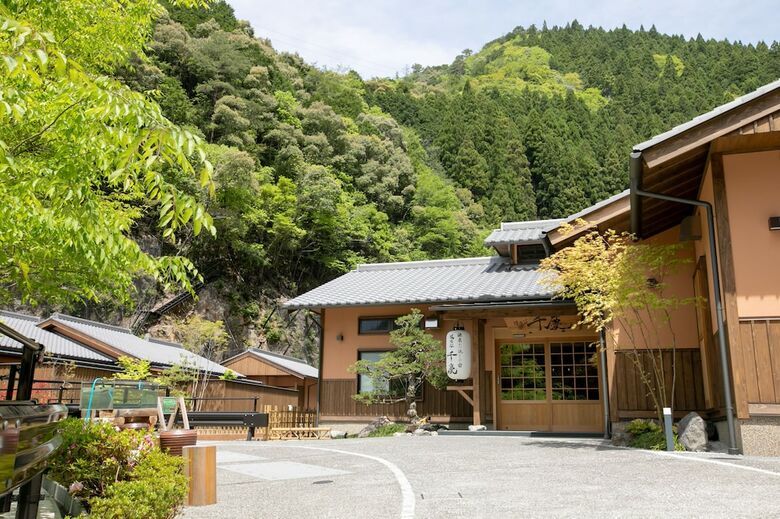 Yunotani Senkei