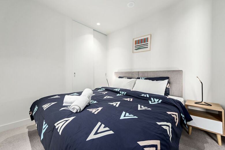 Empire Apartment