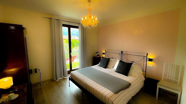 Bed & Breakfast Charming Bellagio Boutique Hotel